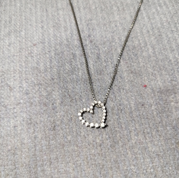 Kay Jelewers Diamond Heart Necklace - Picture 4 of 6